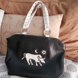 Taurus purse